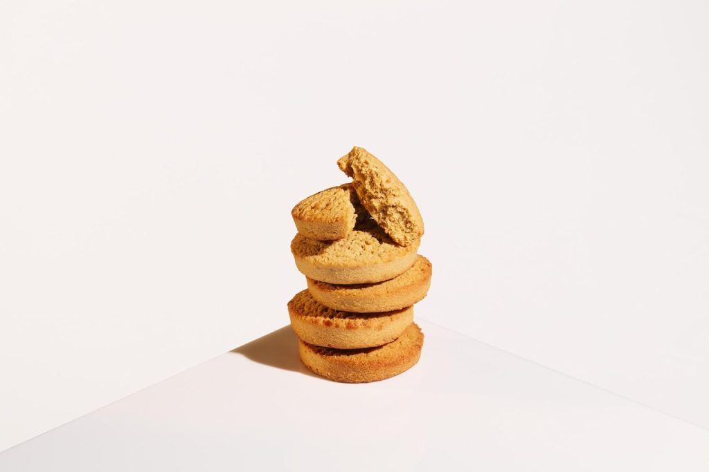 Fatt Keto Cookies - Almond  Vanilla - 12 x 30g - 1.5g Carbs - 100% Natural Snacks - Low Carb, Low Sugar, High Prebiotic Fibre  Sweetener Free - FattBar